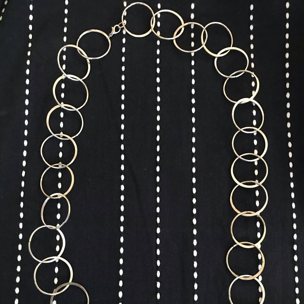 Silver Interlocking Circle Necklace